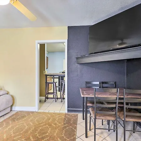 Low-Key Tampa Abode Close To Area Attractions-2